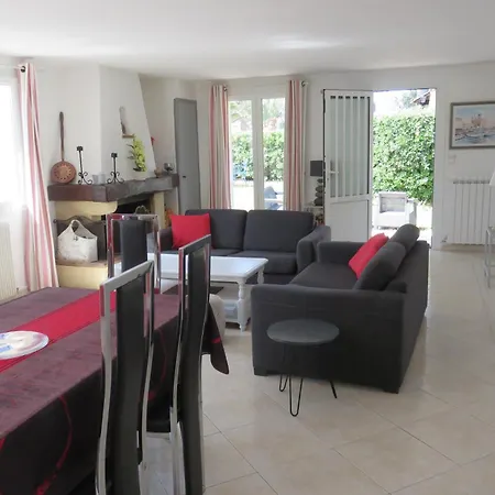 La Peguiere Holiday home